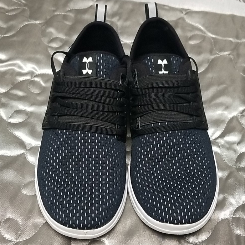 Under Armor 24/7 sneakers